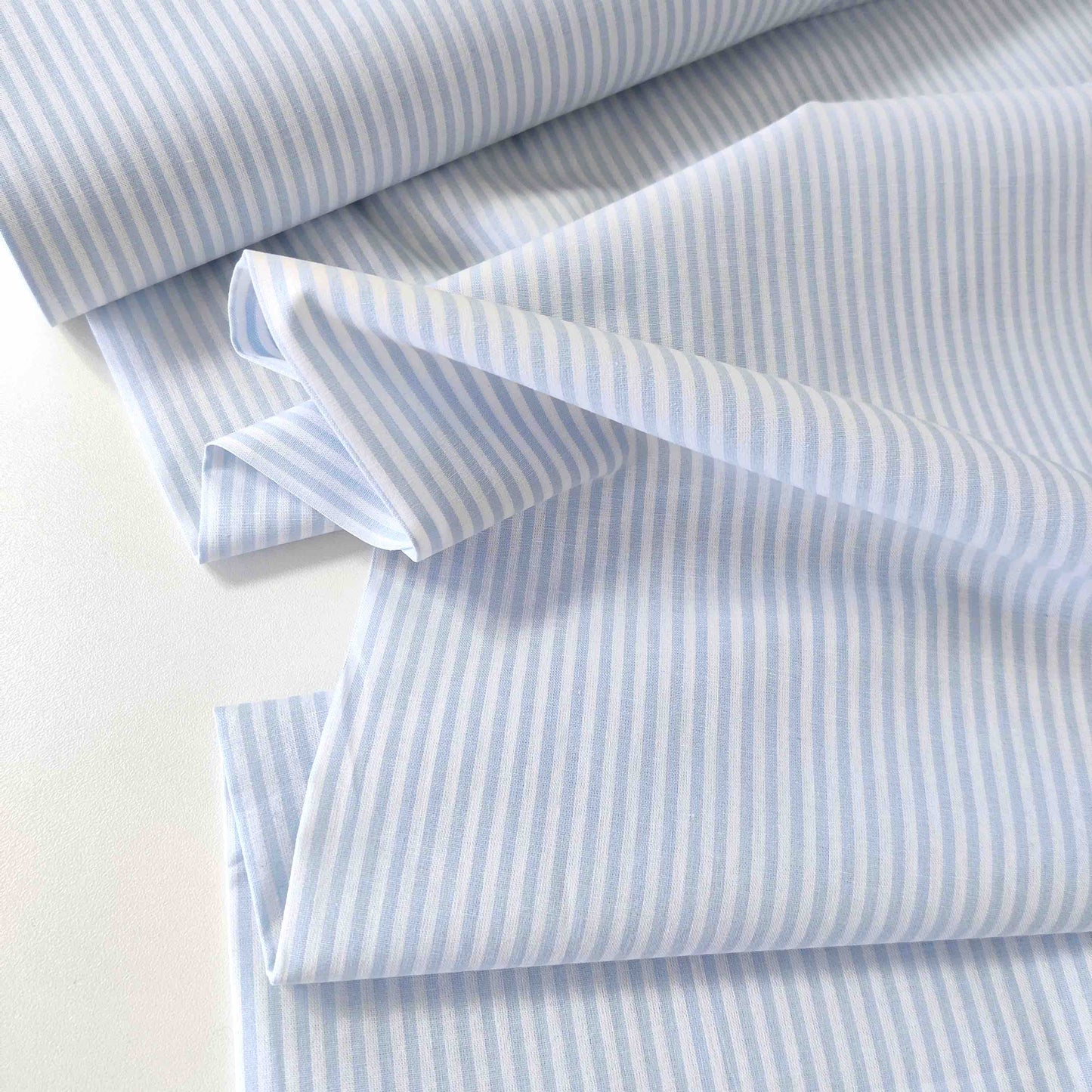 Baumwollstoff Streifen blau weiß