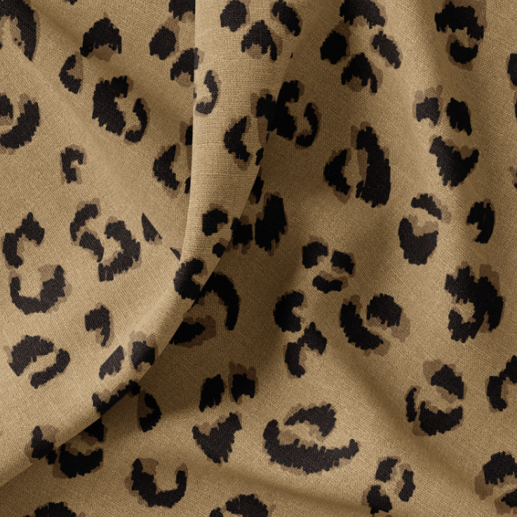 Canvas Baumwollstoff mit Leomuster – robust & trendig, ideal für Taschen, Kleidung und Wohndeko.