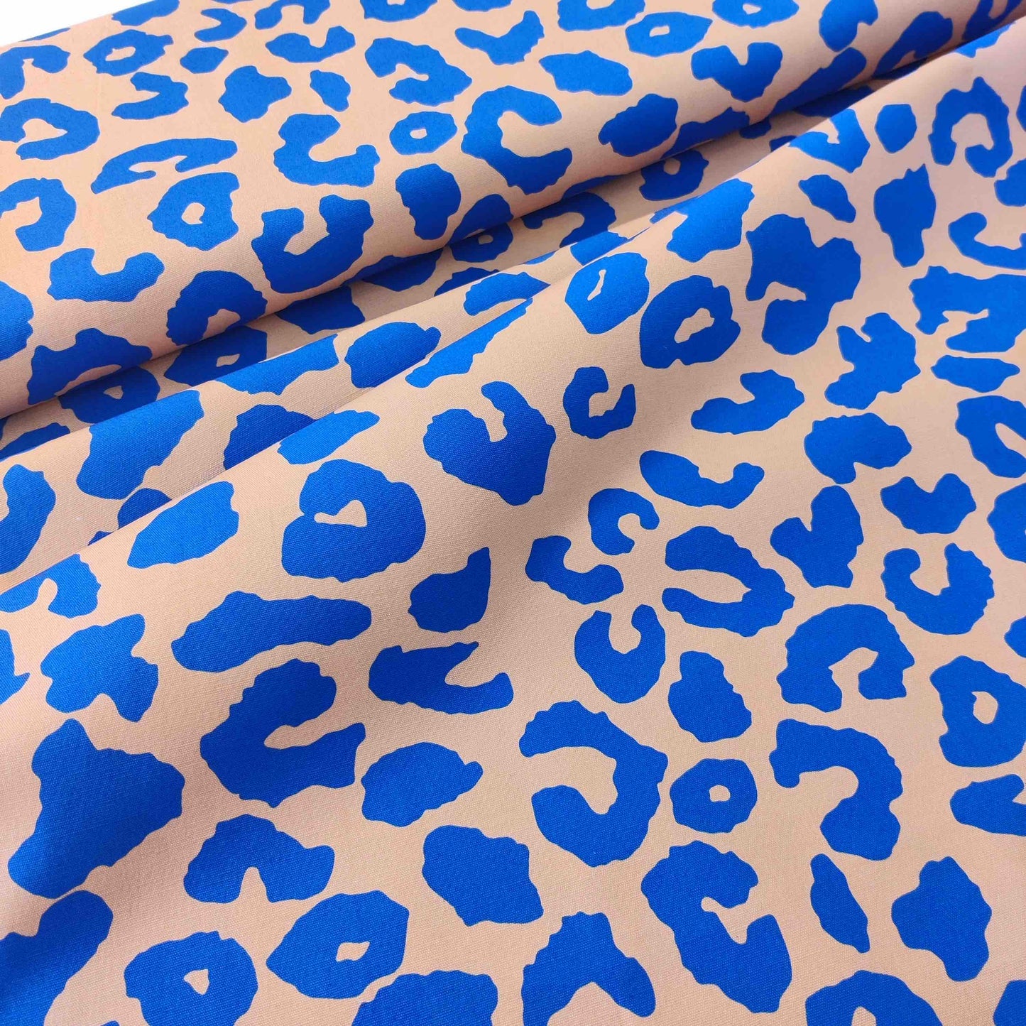 Canvasstoff mit Leoprint rosa blau
