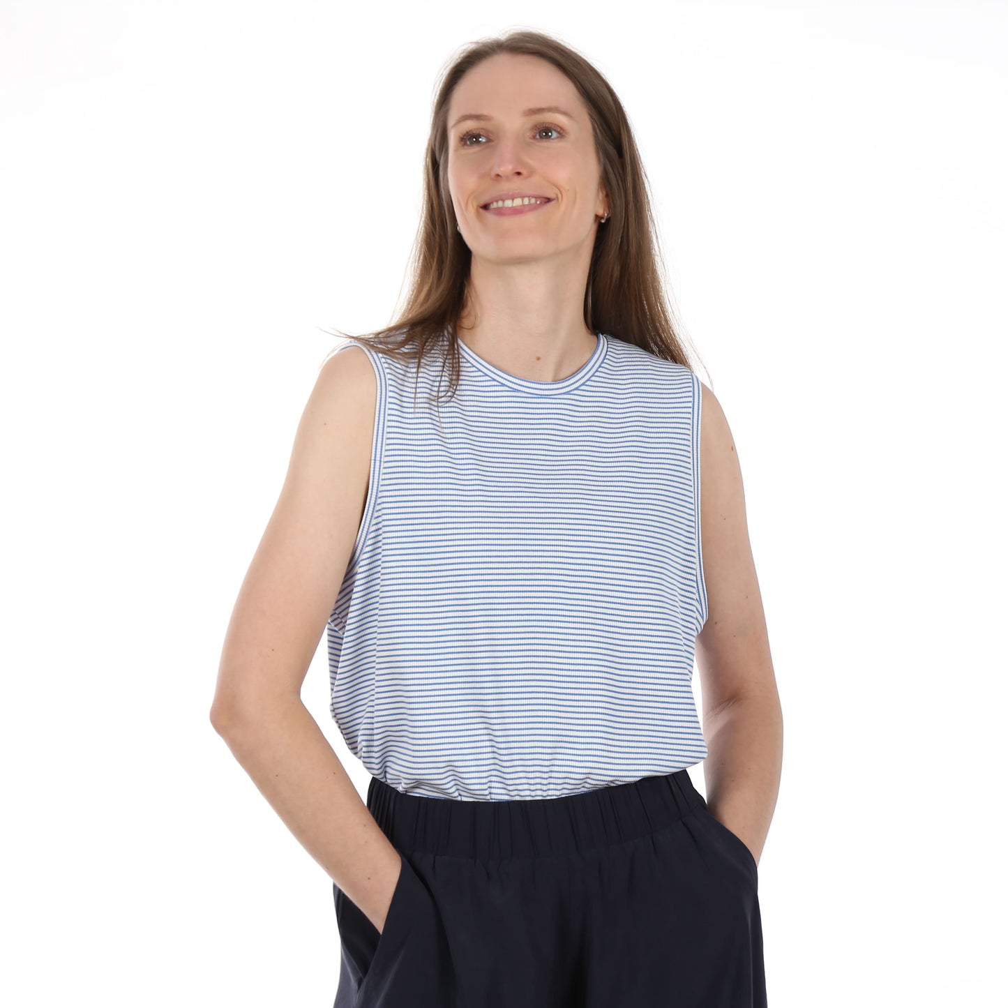 FRAU ELA sportliches Top | Papierschnitt
