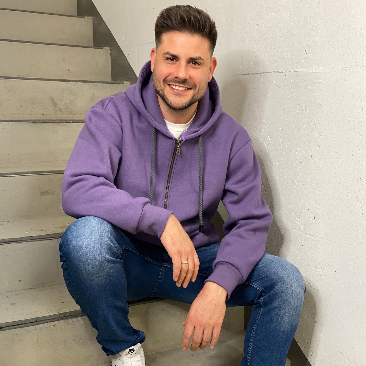 HERR LOU Sweatjacke | Papierschnitt