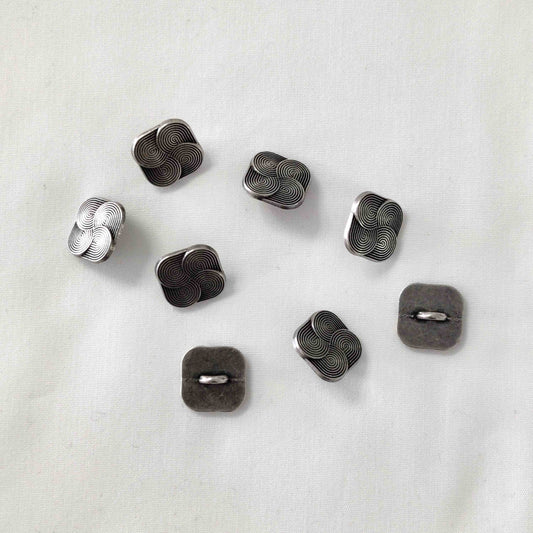 Metallknopf mit Öse altsilber