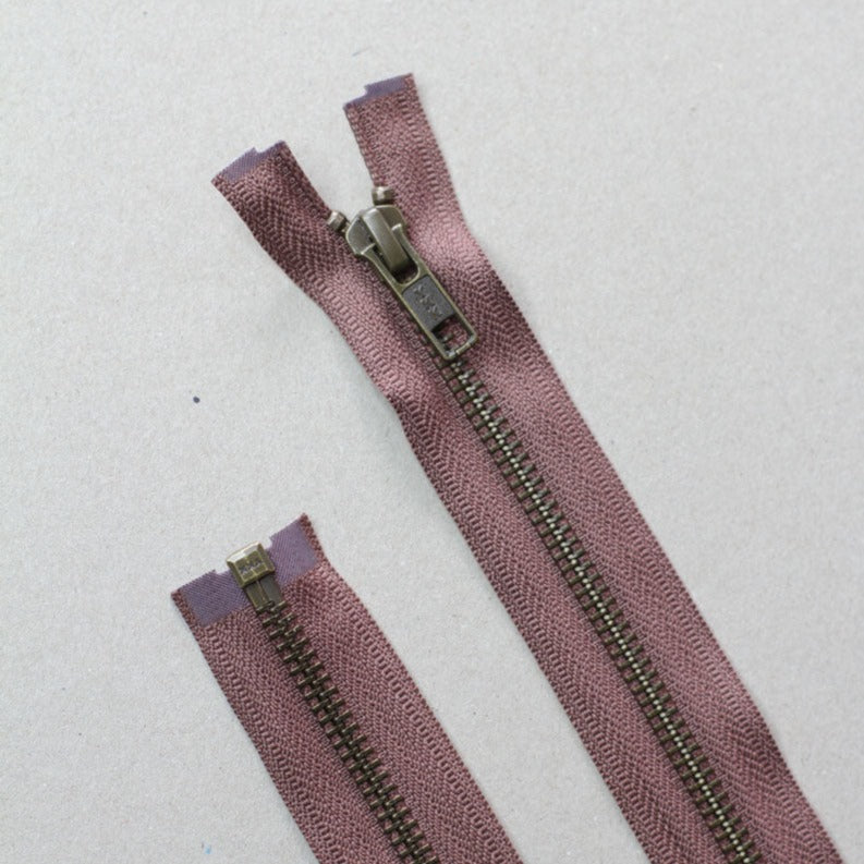 Teilbarer Reißverschluss metall altrosa