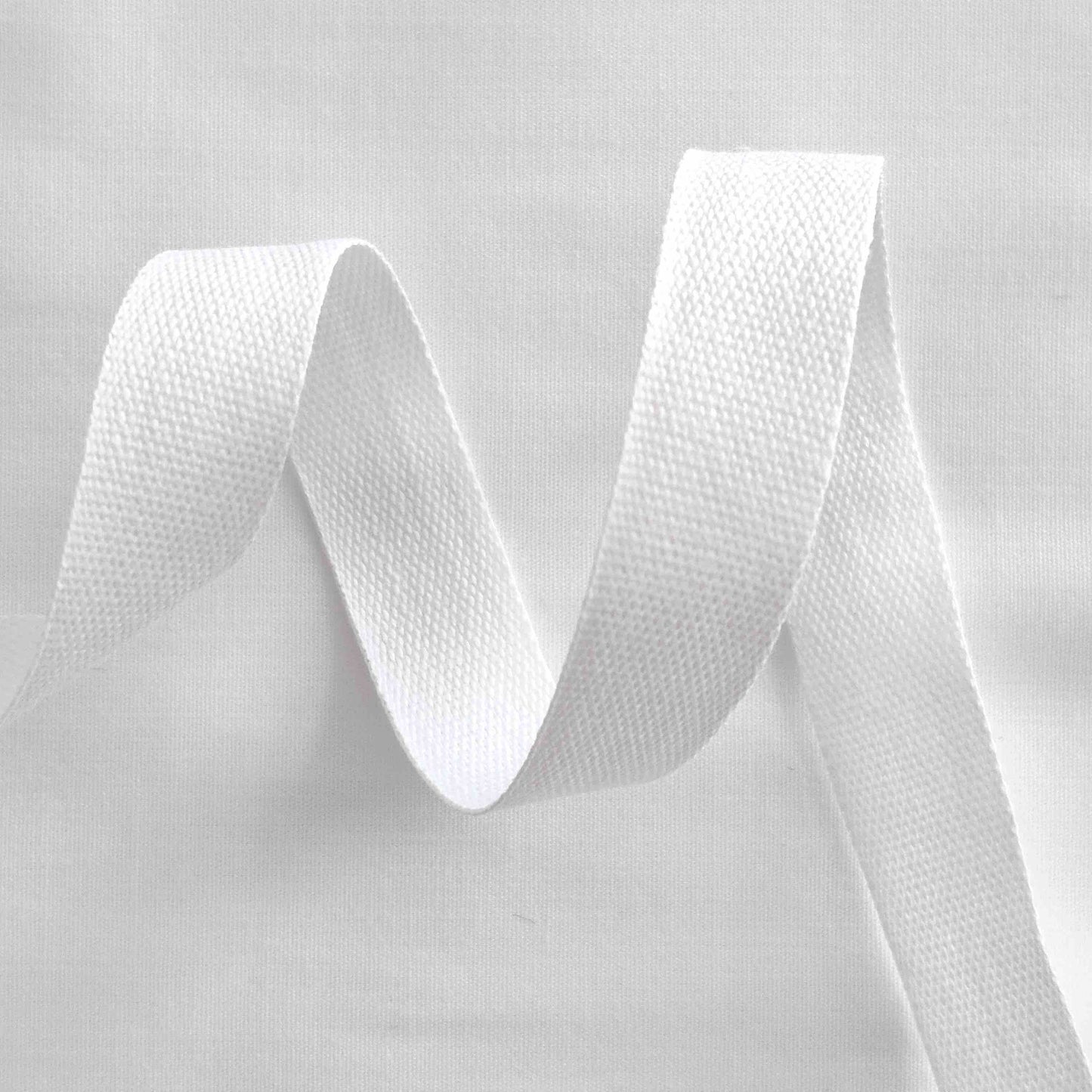 Baumwollband uni 15 mm weiß