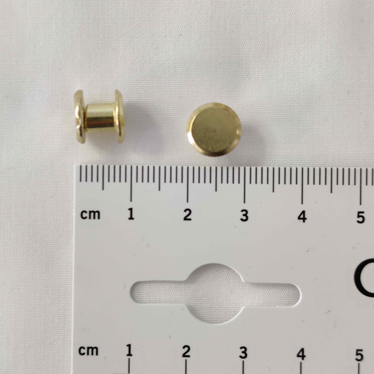 Buchschraube 10 mm