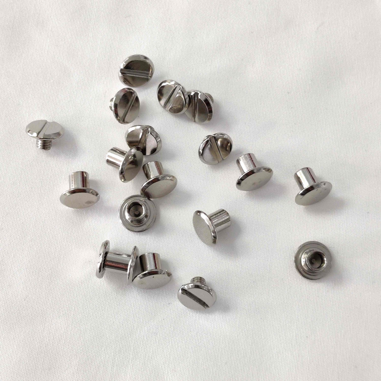 Buchschraube 10 mm