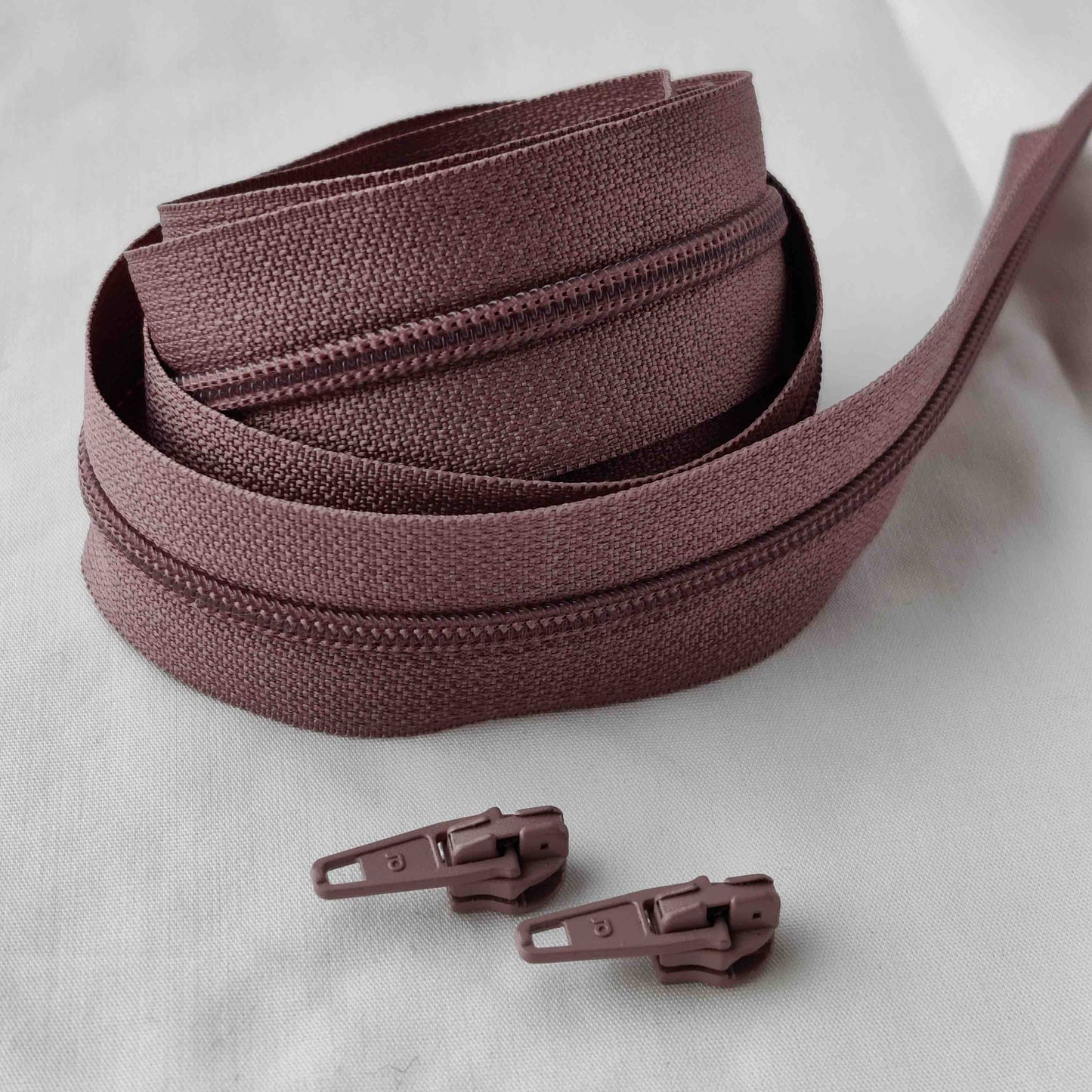 Endlos Reißverschluss mit 3 mm Spirale mauve
