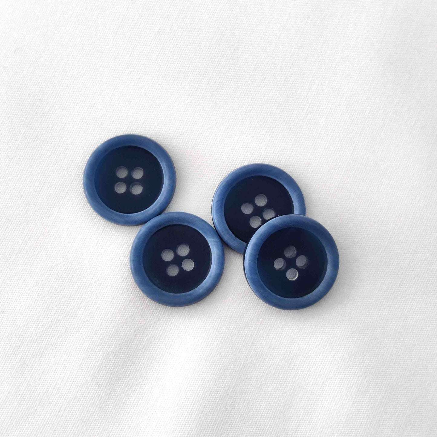 Polyesterknopf Rand 4-Loch 12 mm