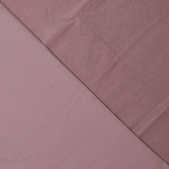 Gewaschener Feincord in altrosa – weicher Baumwollstoff mit feiner Rippenstruktur, ideal für Kleidung & Accessoires.