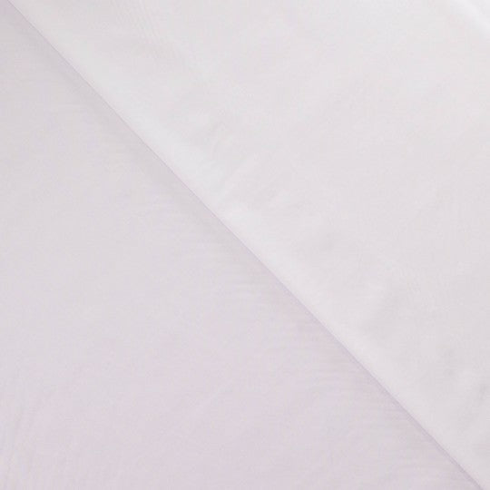 Baumwollbatist – leichter Stoff in Weiß oder Cremeweiß, fein gewebt & glatt, ideal für Kleidung und Futterstoffe.