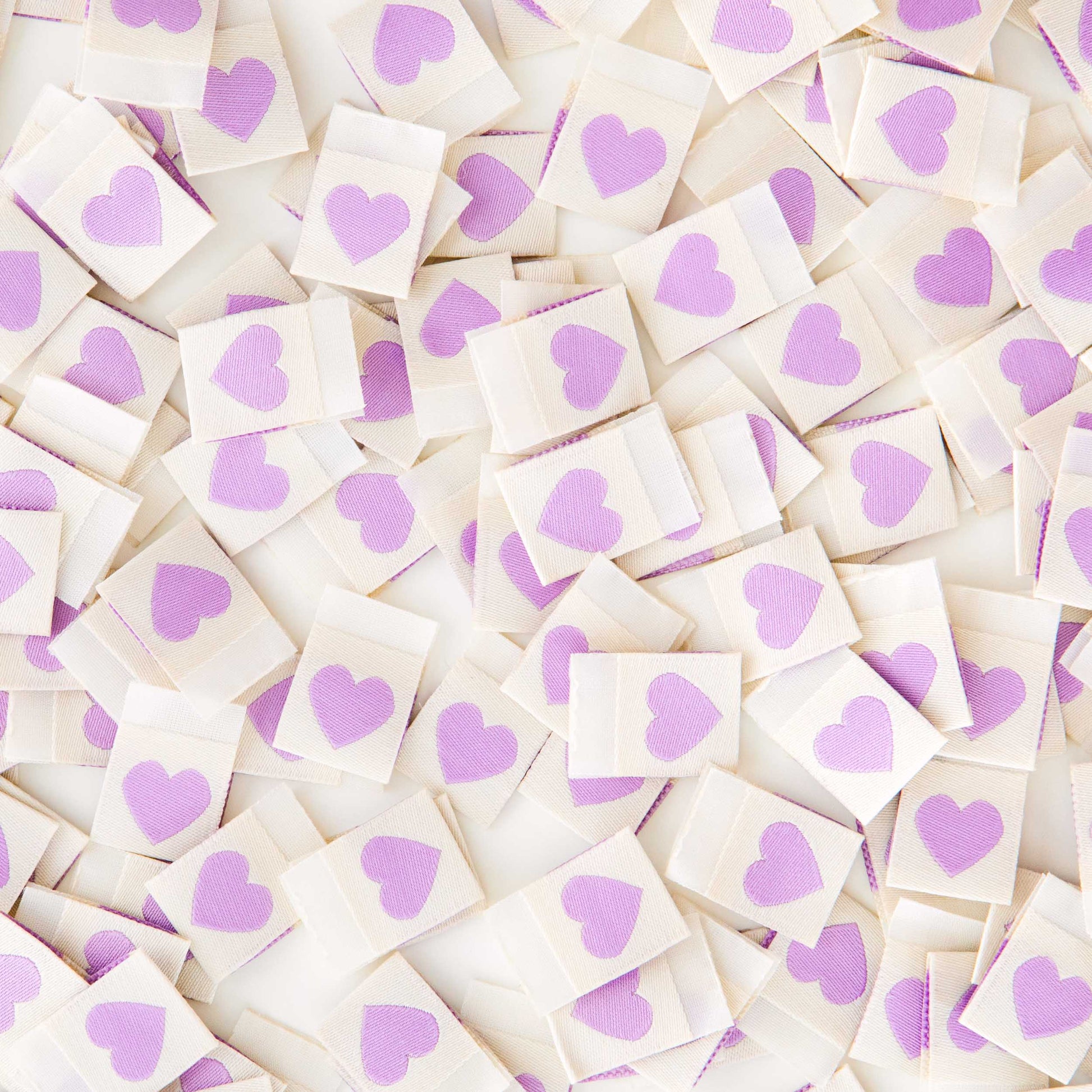 Webetiketten mit lila Herz von Sarah Hearts