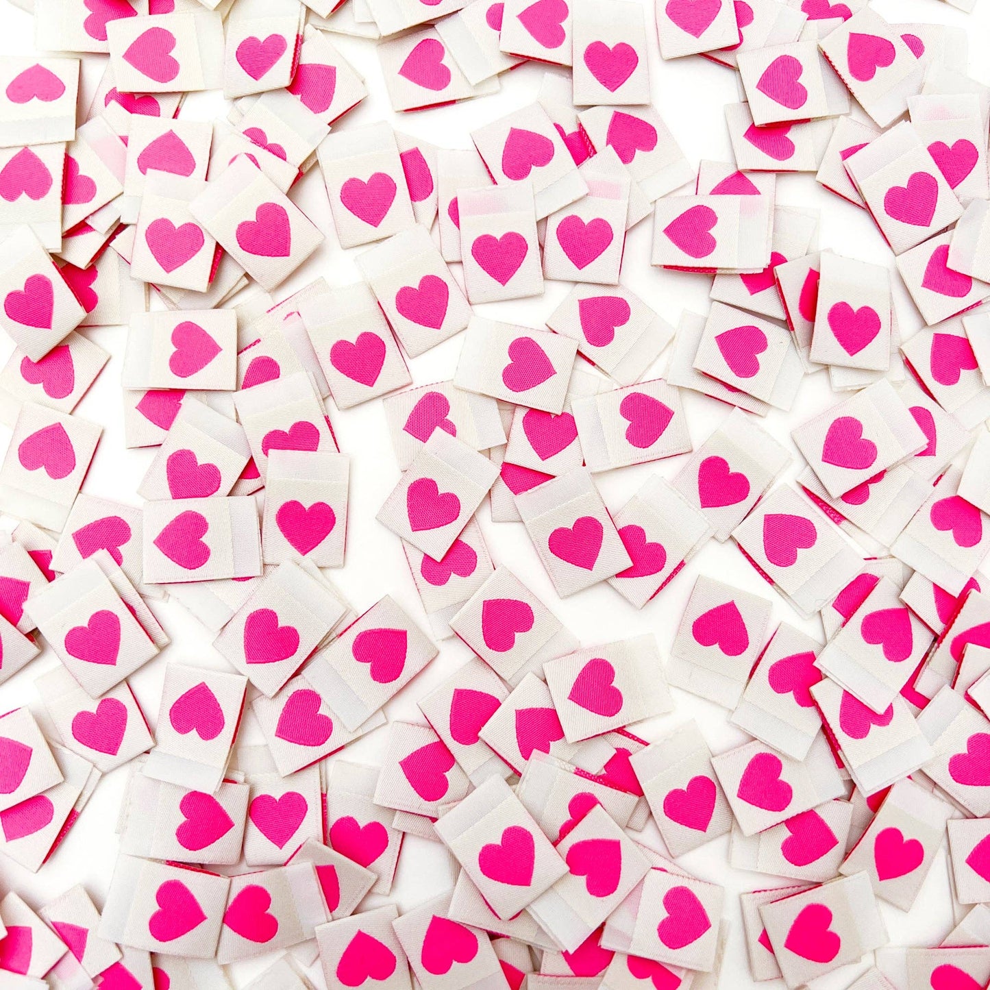 Pinkfarbene Herz-Webetiketten von Sarah Hearts