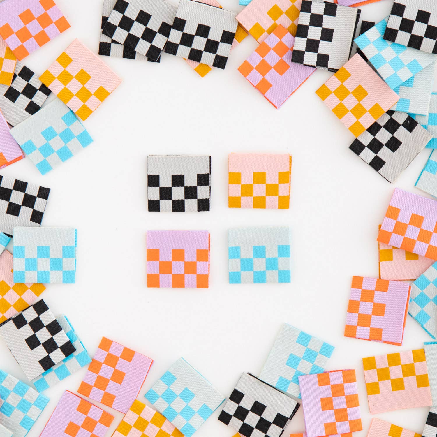 Checkerboard Falz-Etiketten von Sarah Hearts