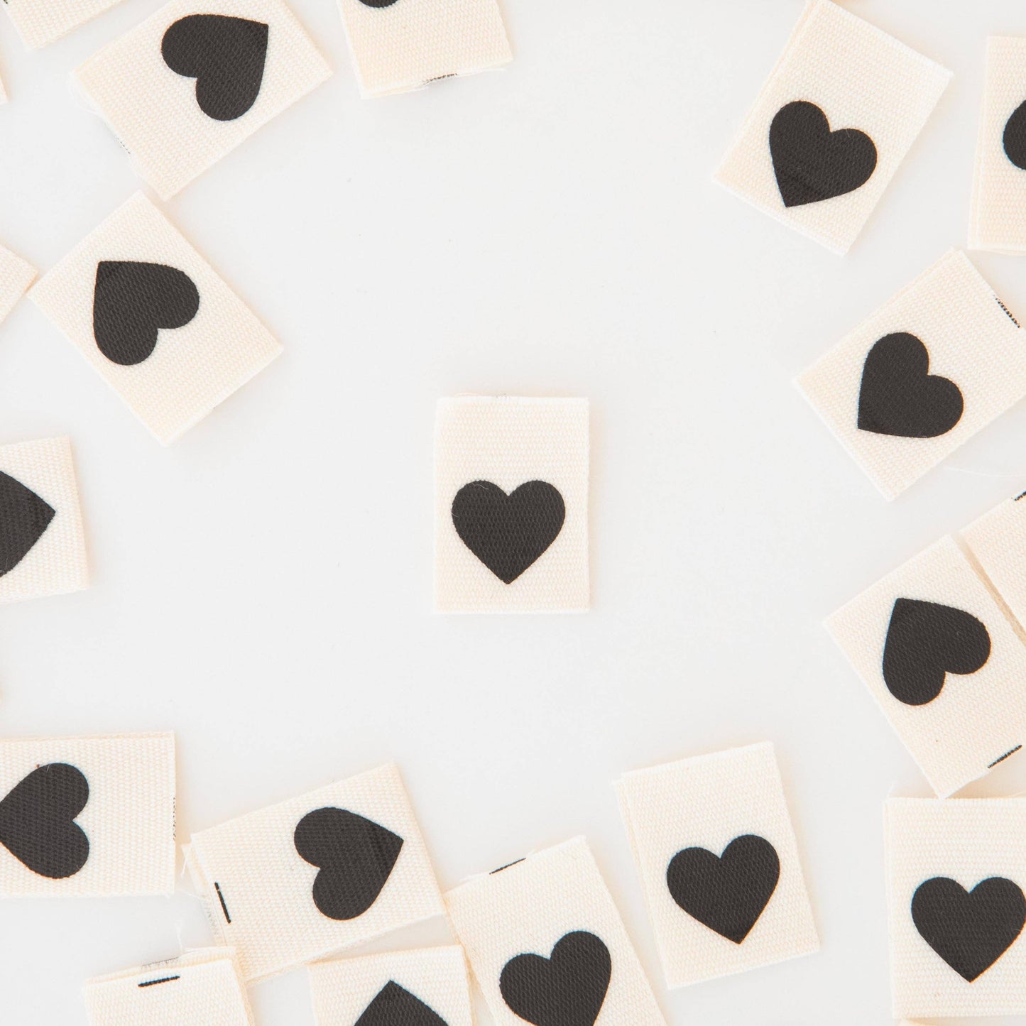 Baumwoll-Labels mit Herz – Bio-Baumwolle von Sarah Hearts