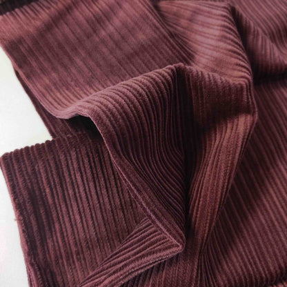 Cordstoff mit mittlerer Rippe – vielseitig & weich