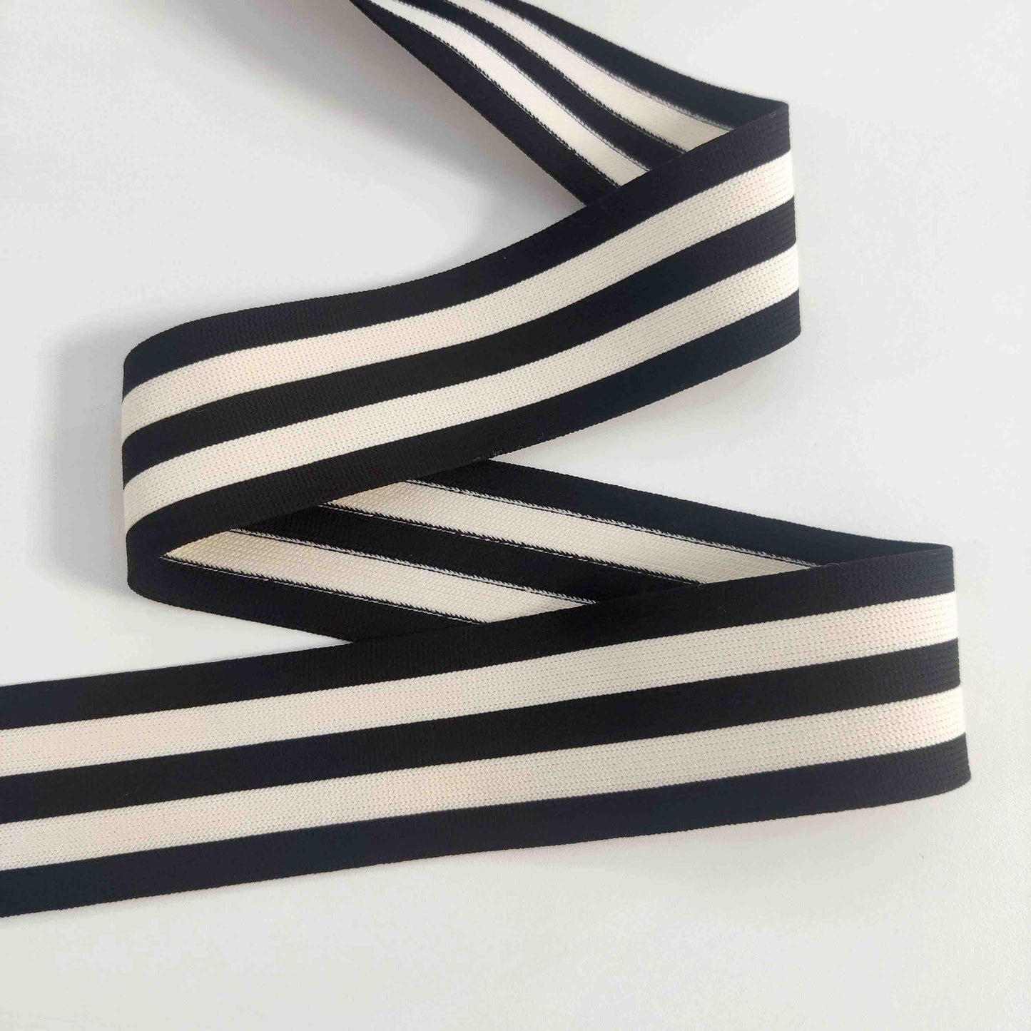 Elastisches Streifenband 5 cm breit in Schwarz und Natur, leicht elastisch