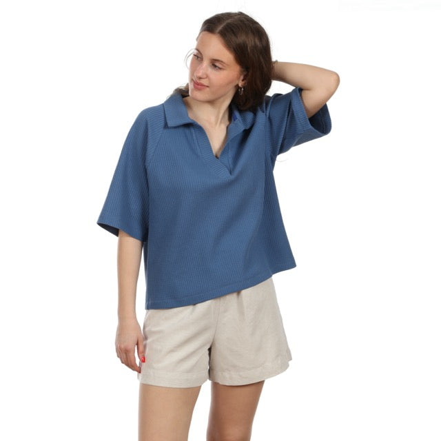 Papier-Schnittmuster für ein weit geschnittenes Poloshirt für Damen