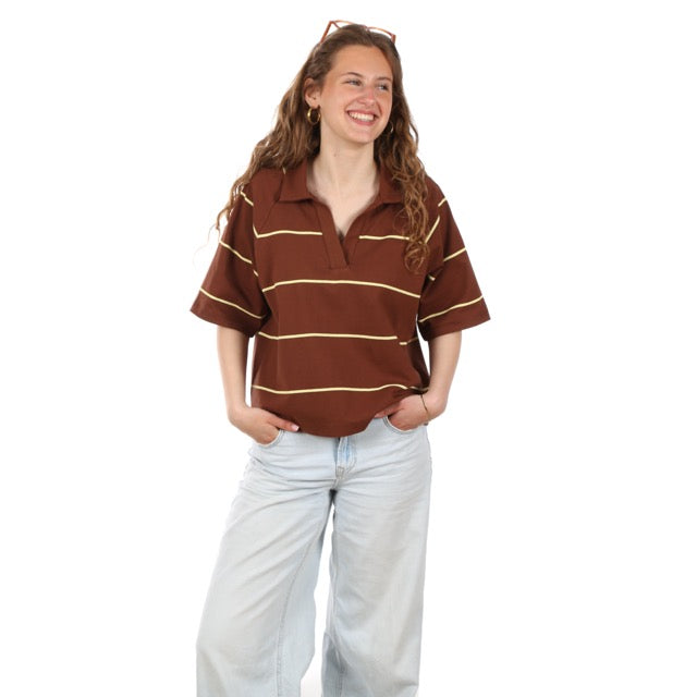 Papier-Schnittmuster für ein weit geschnittenes Poloshirt für Damen von Studio Schnittreif
