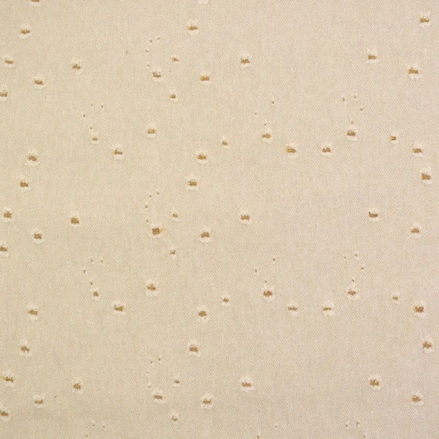 Heller Denim mit Broken-Details aus Fibre Mood Ausgabe 38