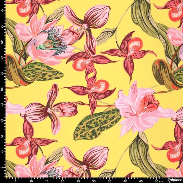 Viscose Twill Camiguin  gelb 140 cm breit mit Orchideen-Sommerprint – perfekt fallend für Röcke und Tops bei kikkomo.de