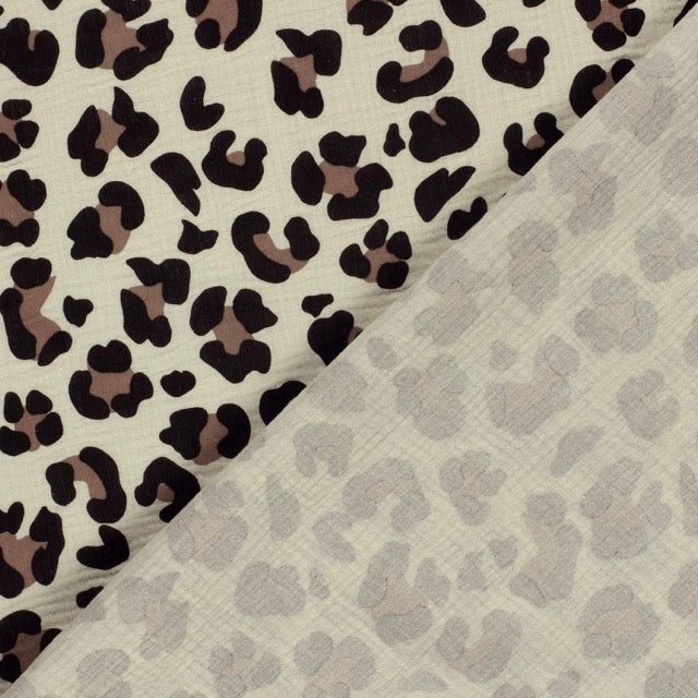 Musselin Leo Natur-Taupe – Baumwollstoff mit Leopardenmuster