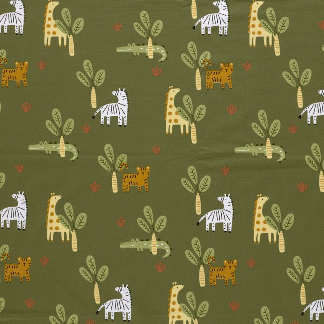 Baumwolljersey mit Safari-Tieren auf olivgrünem Hintergrund mit Zebra, Giraffe, Tiger und Krokodil.