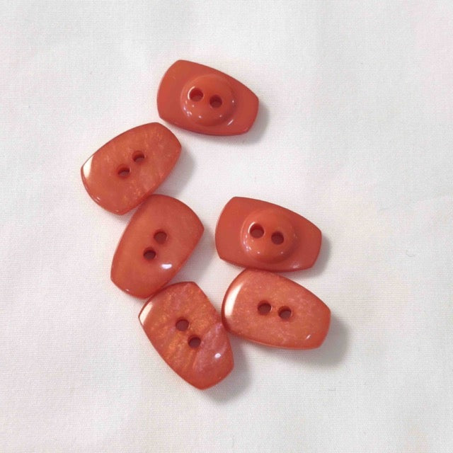 Eckiger 2-Loch Knopf von VENO in Terracotta, 23 mm, Polyester mit perlmuttartigem Schimmer