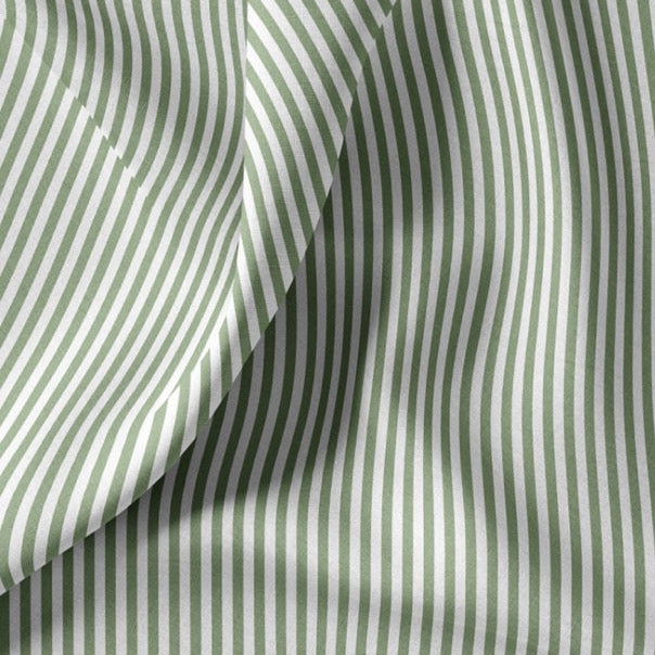 Baumwollstoff mit gleichmäßigen grün-weißen Streifen