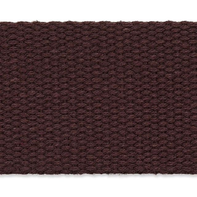 Dunkelbraunes Baumwoll-Taschengurtband 30 mm breit mit stabiler Webstruktur für schmale Schulterriemen.