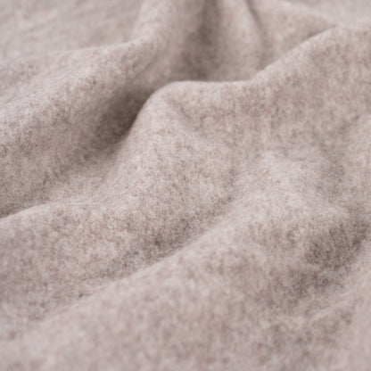 Merino Wollfleece sand aus 100 % Naturfaser, weich, warm und atmungsaktiv. Ideal für Jacken, Pullover, Baby- und Kinderkleidung sowie Decken.
