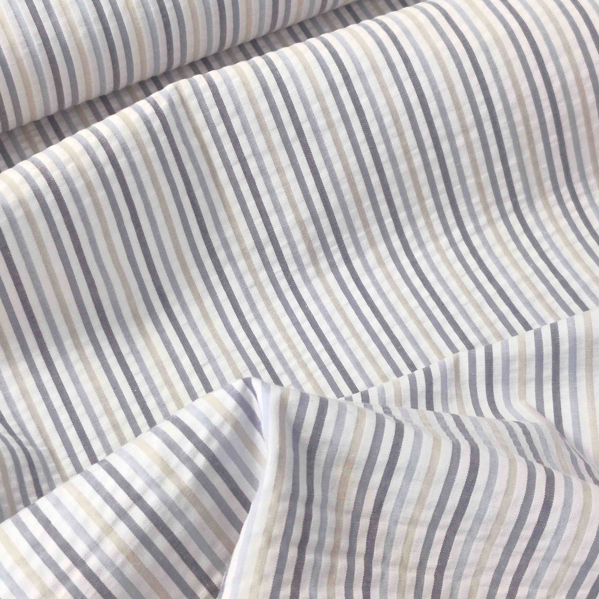 Seersucker Baumwollstoff mit schmalen Streifen – strukturierter Baumwollstoff