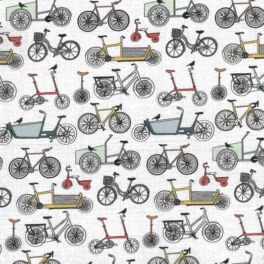 Baumwollstoff in Weiß mit buntem Fahrrad-Allover-Digitaldruck in Ocker, Rot, Mintgrün und Grau, Westfalenstoffe, Öko-Tex 100, 150cm breit.
