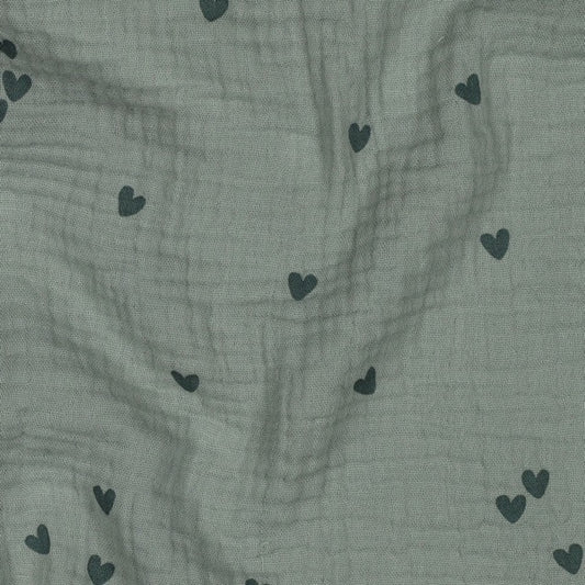 Musselin-Stoff in Salbeigrün mit dunkelgrünen Herzchen-Allover-Print, weiche Doppelgaze aus Baumwolle, 135cm breit.