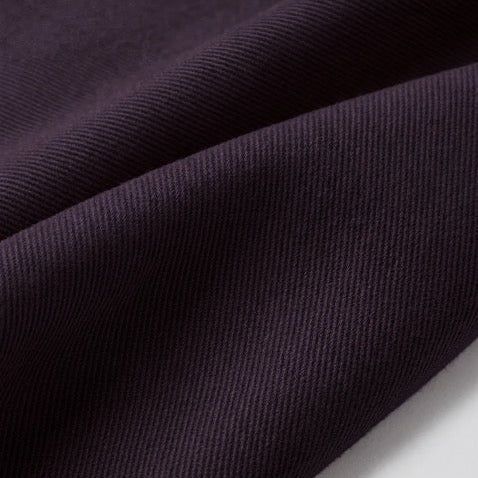 meetMILK Riva Twill in Prune – Baumwolle TENCEL Lyocell in dunklem Pflaumenton
