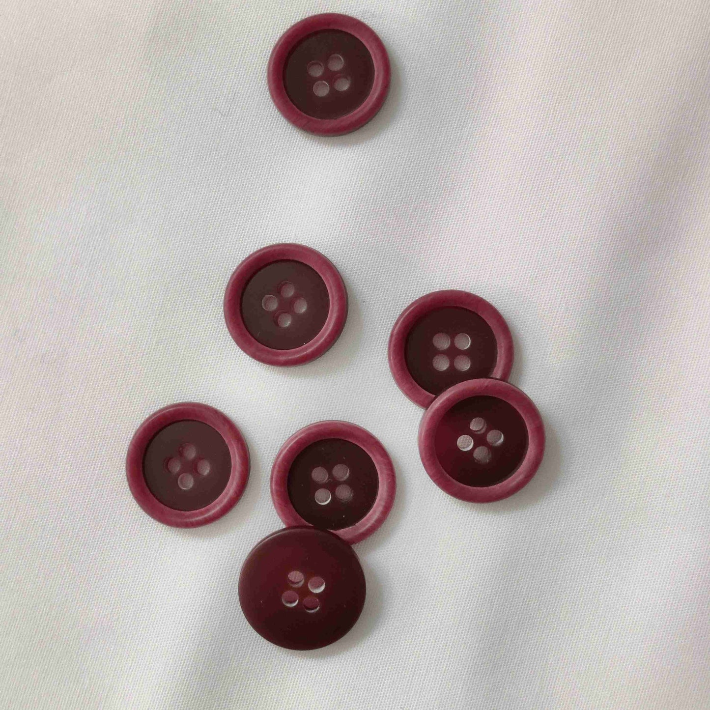 Polyesterknopf Rand 28mm weinrot Veno