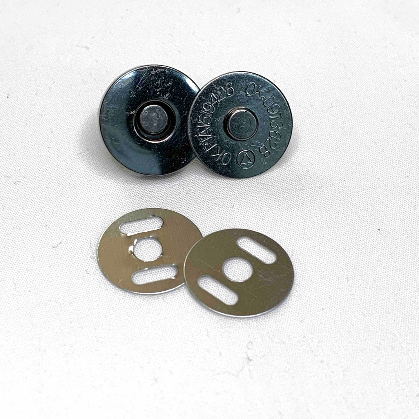Magnetknopf 18 mm schwarz / gunmetall