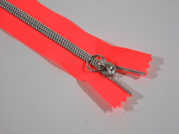 Metallisierter Reißverschluss 20 cm neonrot/silber